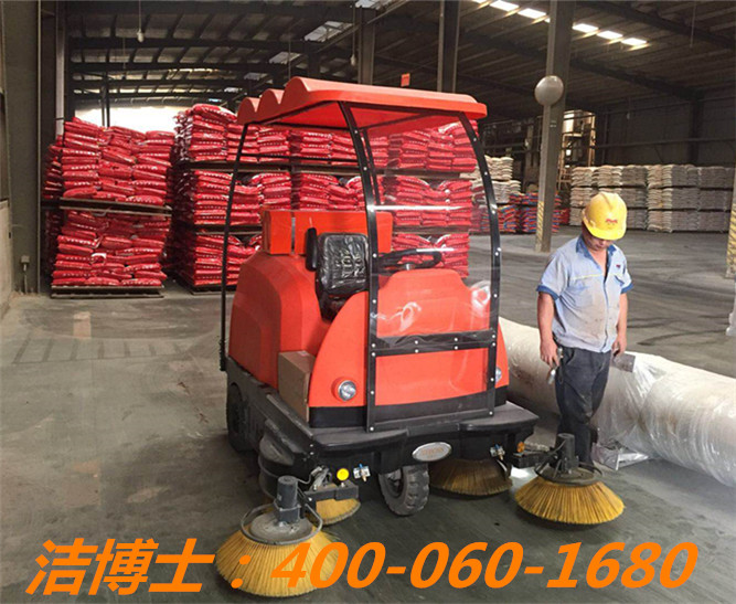 潔博士駕駛掃地車客戶案例——廣東雙胞胎飼料有限公司、廣西雙胞胎飼料有限公司、南寧雙胞胎飼料有限公司